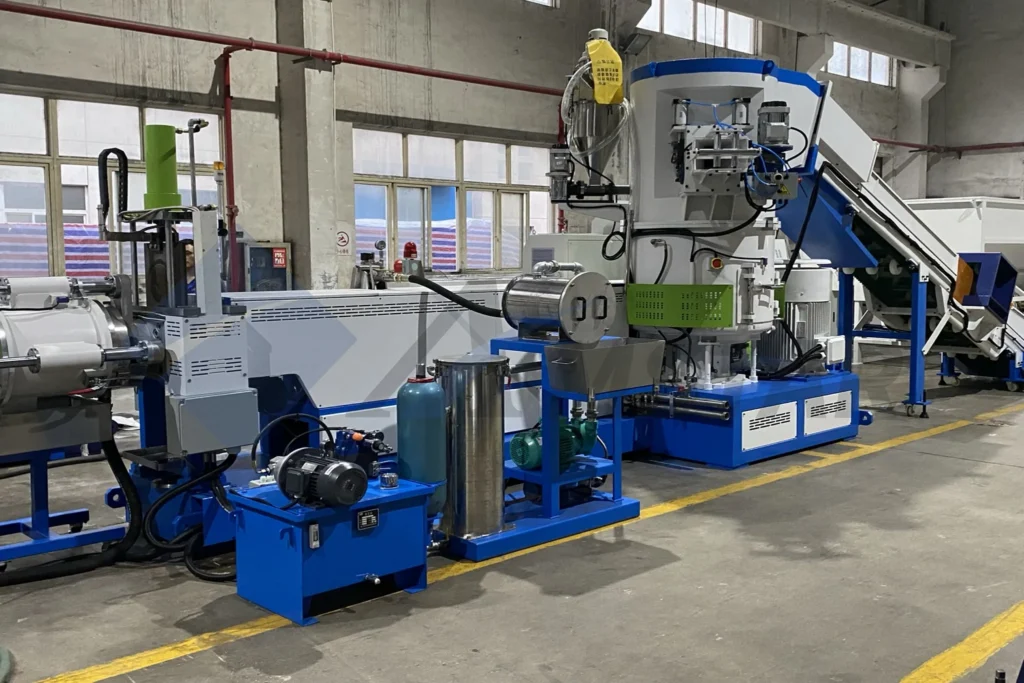 PE film pelletizing line with compactor, extruder, hydraulic screen changer and pelletizer