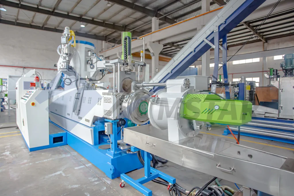 PE film pelletizing line extruder with screen changer and water-ring pelletizer